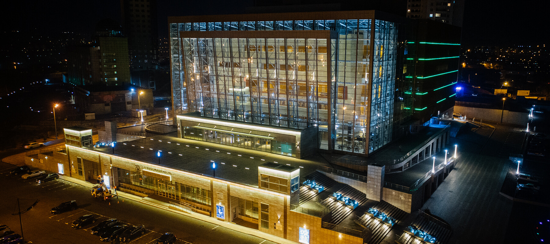 АРХИТЕКТУРНОЕ ОСВЕЩЕНИЕ ТЕАТРА ОПЕРЫ И БАЛЕТА