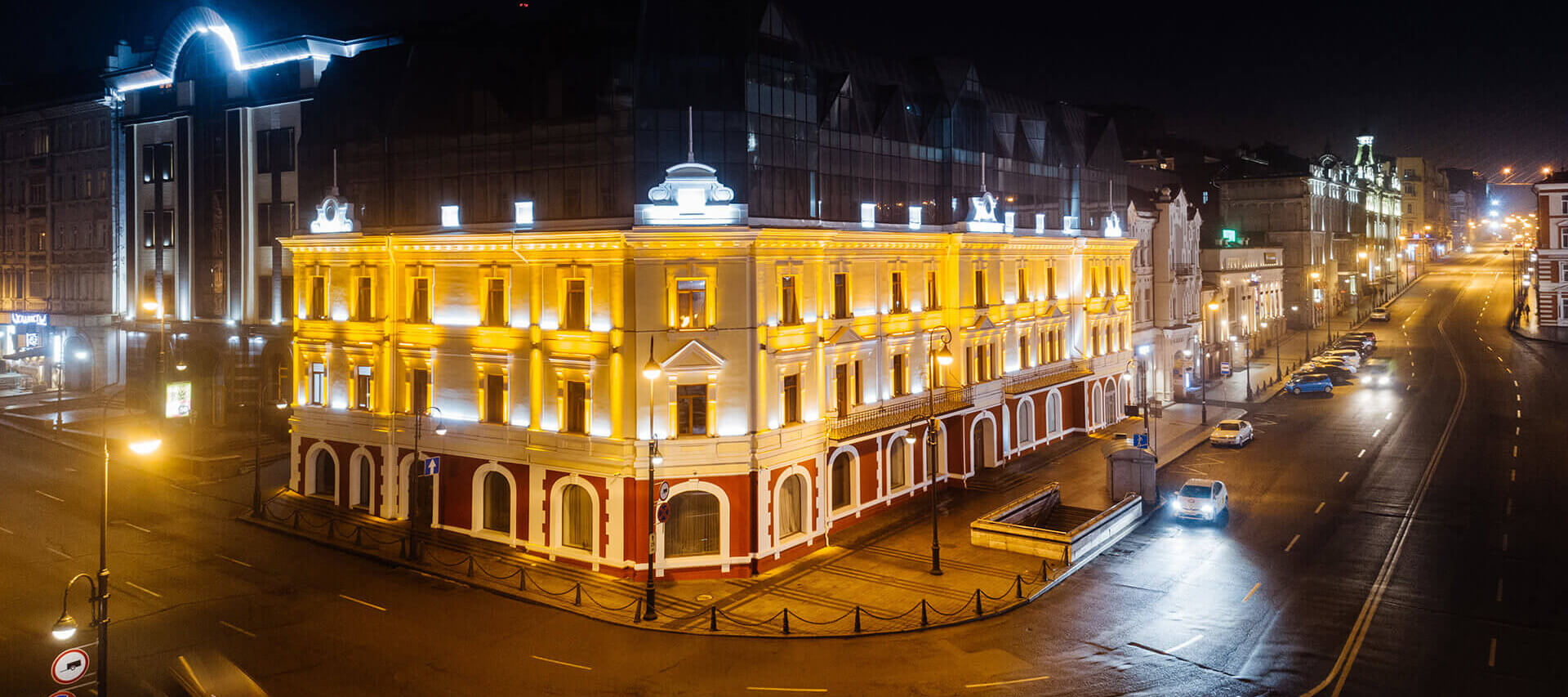 Архитектурное освещение торгового центра Центральный
