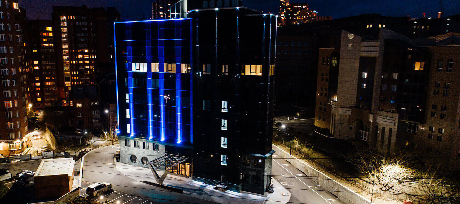 Архитектурное освещение здания бизнес-центра